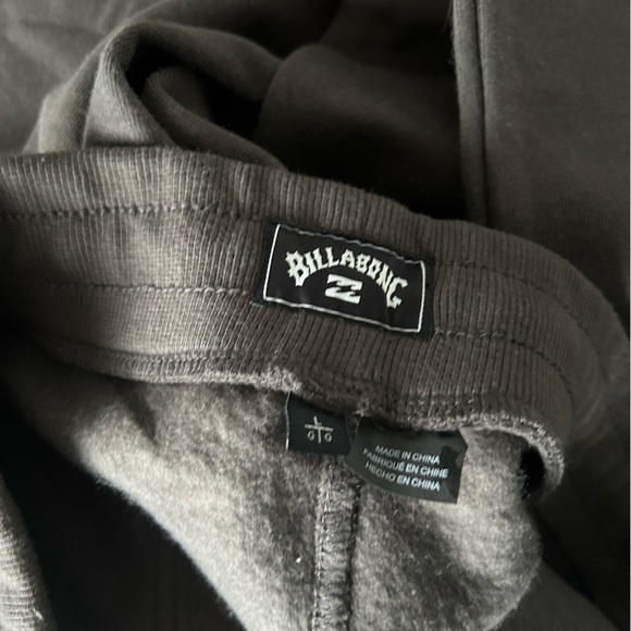 Billabong set - Picture 5 of 5